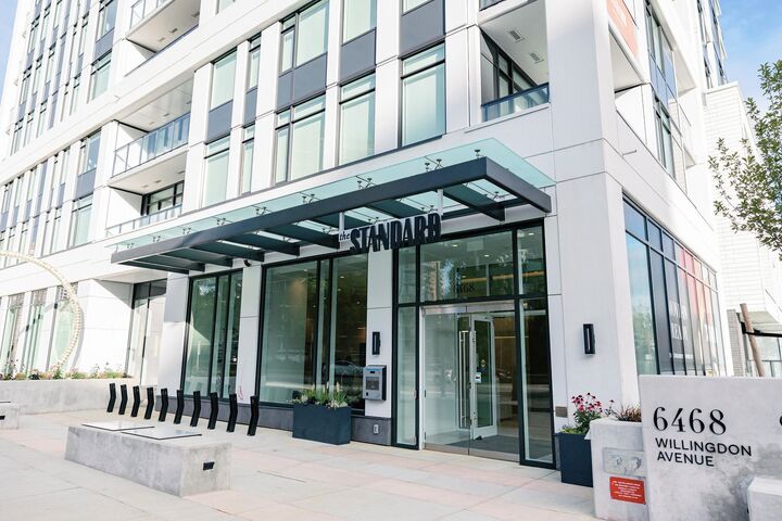 Property Photo: 6468 Willingdon Avenue 3507 BC V5H 0L3