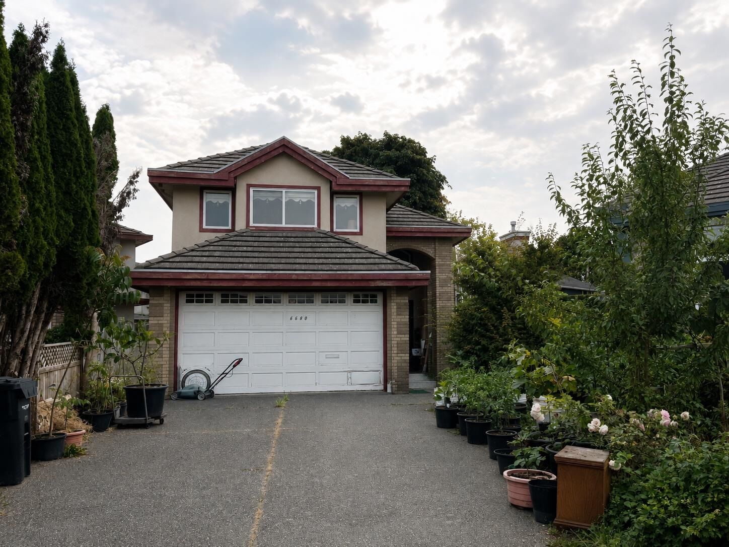 Property Photo: 6680 Magnolia Drive BC V7E 6M7