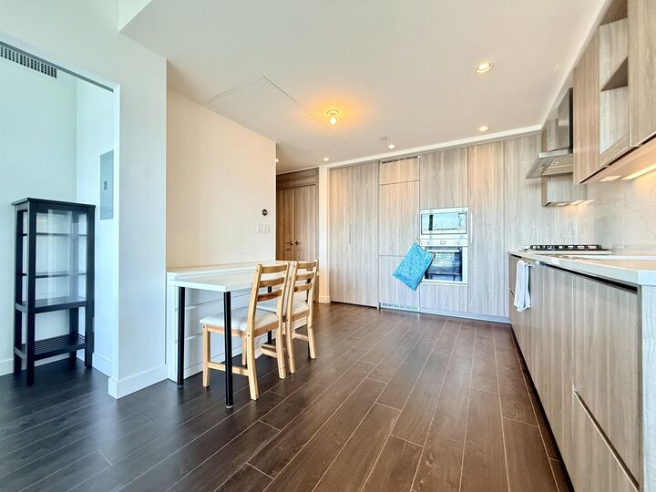 Property Photo: 4730 Lougheed Highway 3606 BC V5C 0M9