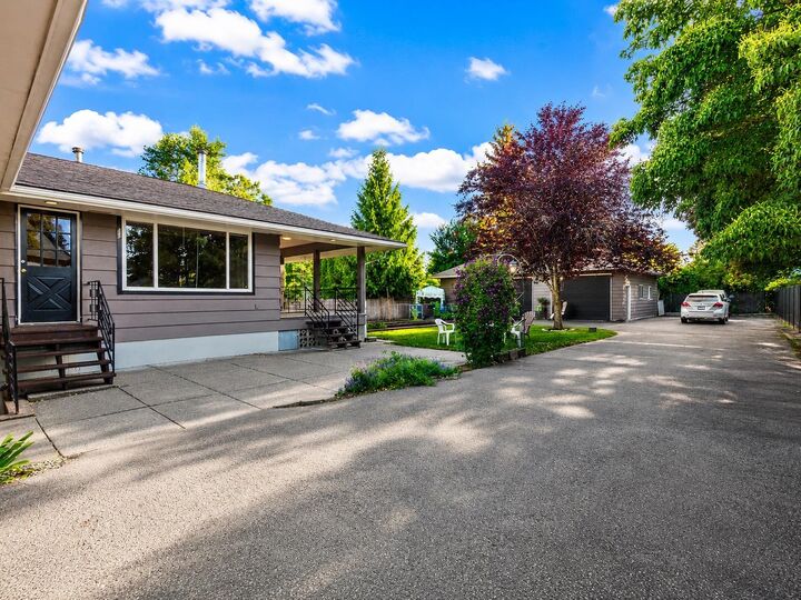 Property Photo: 9725 Juniper Street BC V2P 5J2