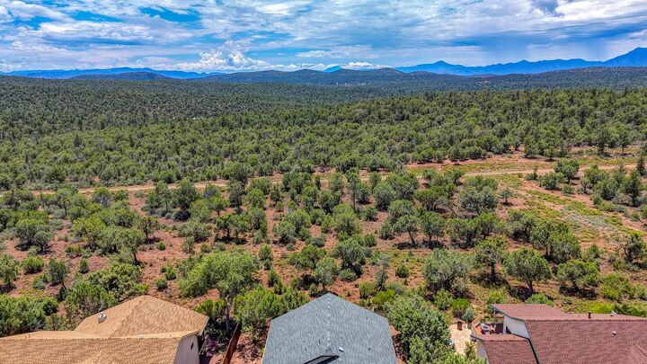 Property Photo:  621 E Phoenix Street  AZ 85541 