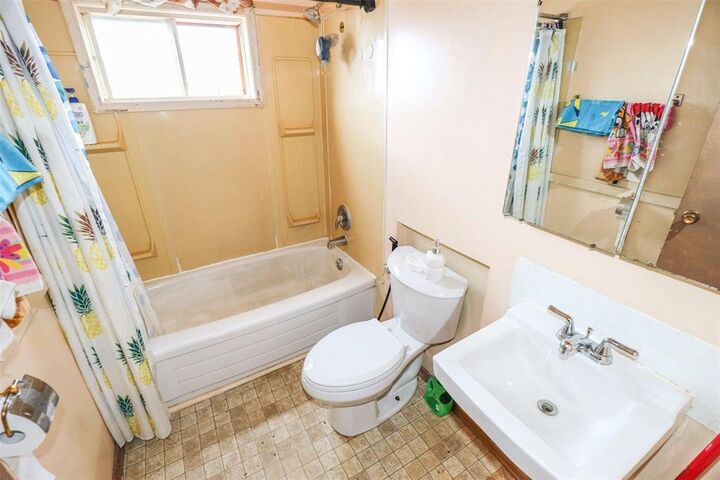 Property Photo: 636 Furby Street MB R3B 2W2