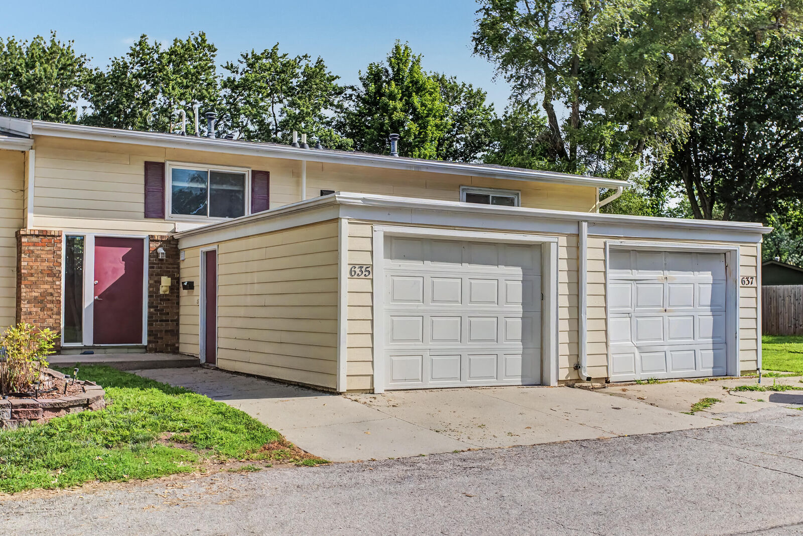 Property Photo: 635 Meadow Place IA 50010