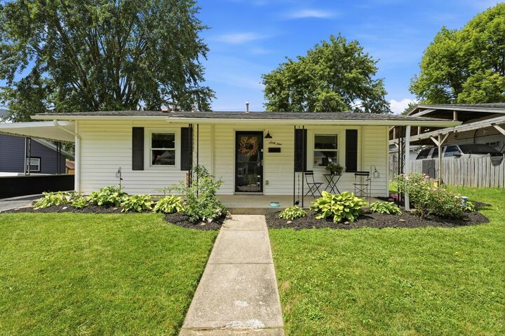 Property Photo: 69 Saratoga Drive OH 43031