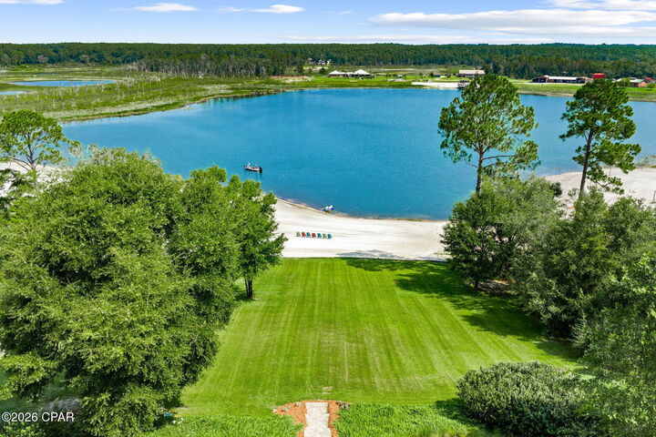 Property Photo: 2970 Woodymarion Drive FL 32428