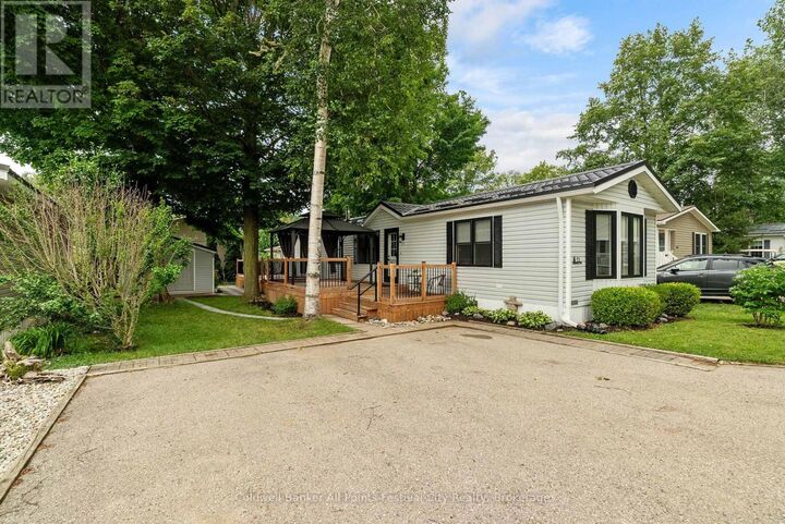 Property Photo: 71 Cherokee Lane ON N7A 3Y2