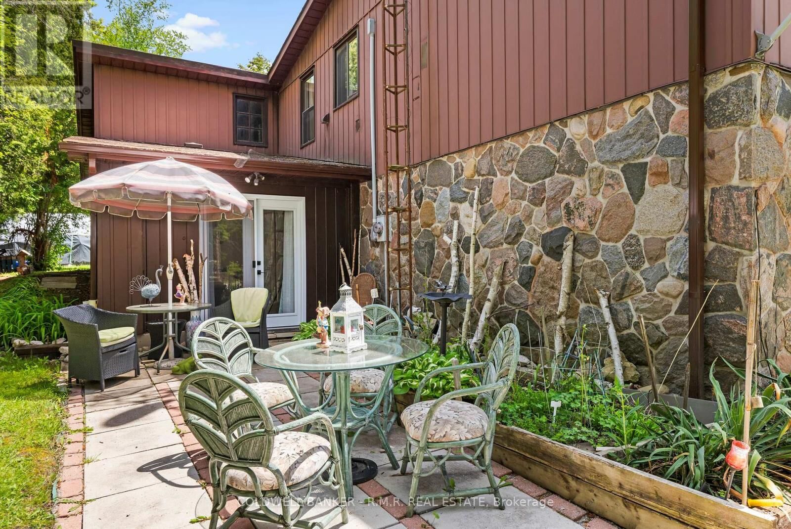 Property Photo: 204 Acton Road ON L0C 1H0