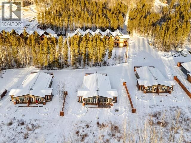 Property Photo:  30 Takhini Meadows Drive  YT Y1A 7A2 