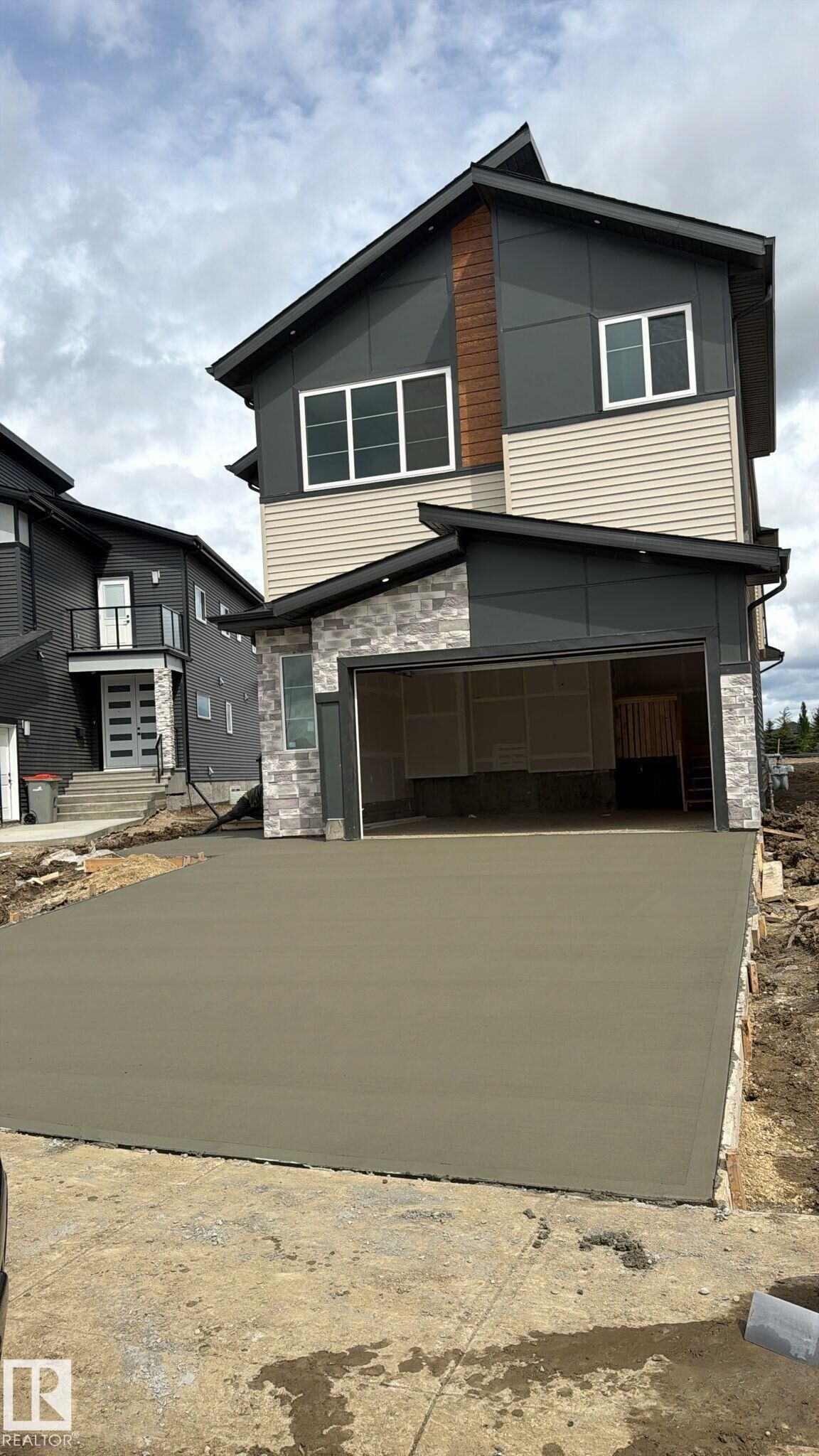 Property Photo: 2304 63 Avenue AB T4X 0K5