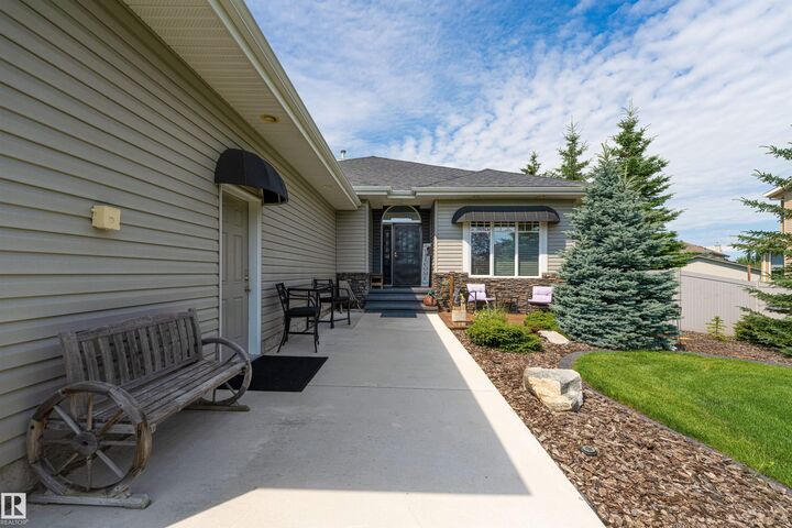 Property Photo:  156 Greenfield Way  AB T8L 4P8 