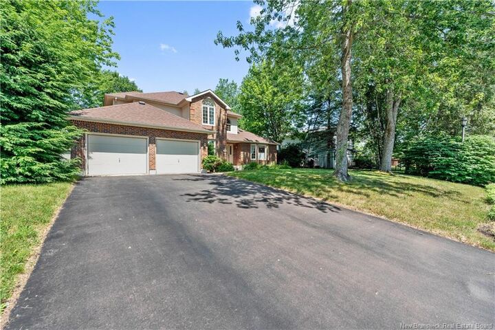 Property Photo: 5 Roxborough Court NB E1B 4N7