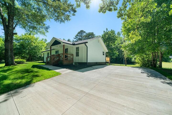 Property Photo:  6 W Point Drive SE  GA 30147 