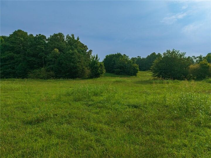 Property Photo: 10700 Reinhardt College Parkway GA 30183