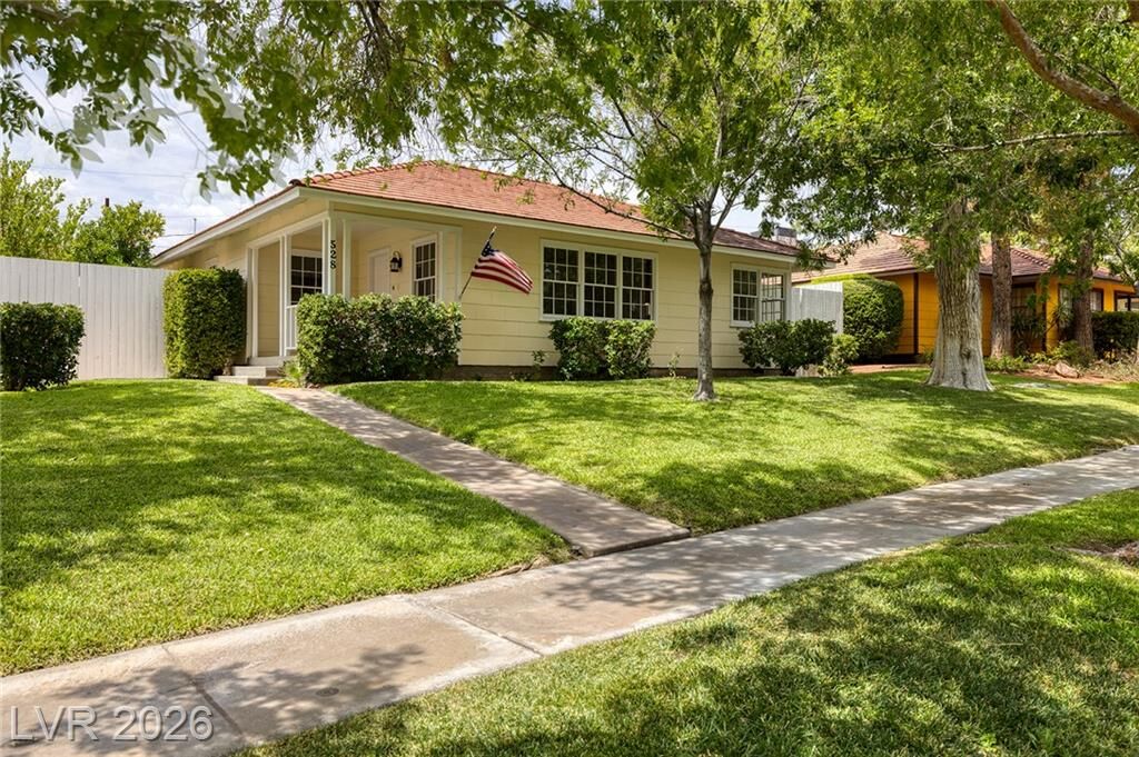 Property Photo: 528 Cherry Street NV 89005