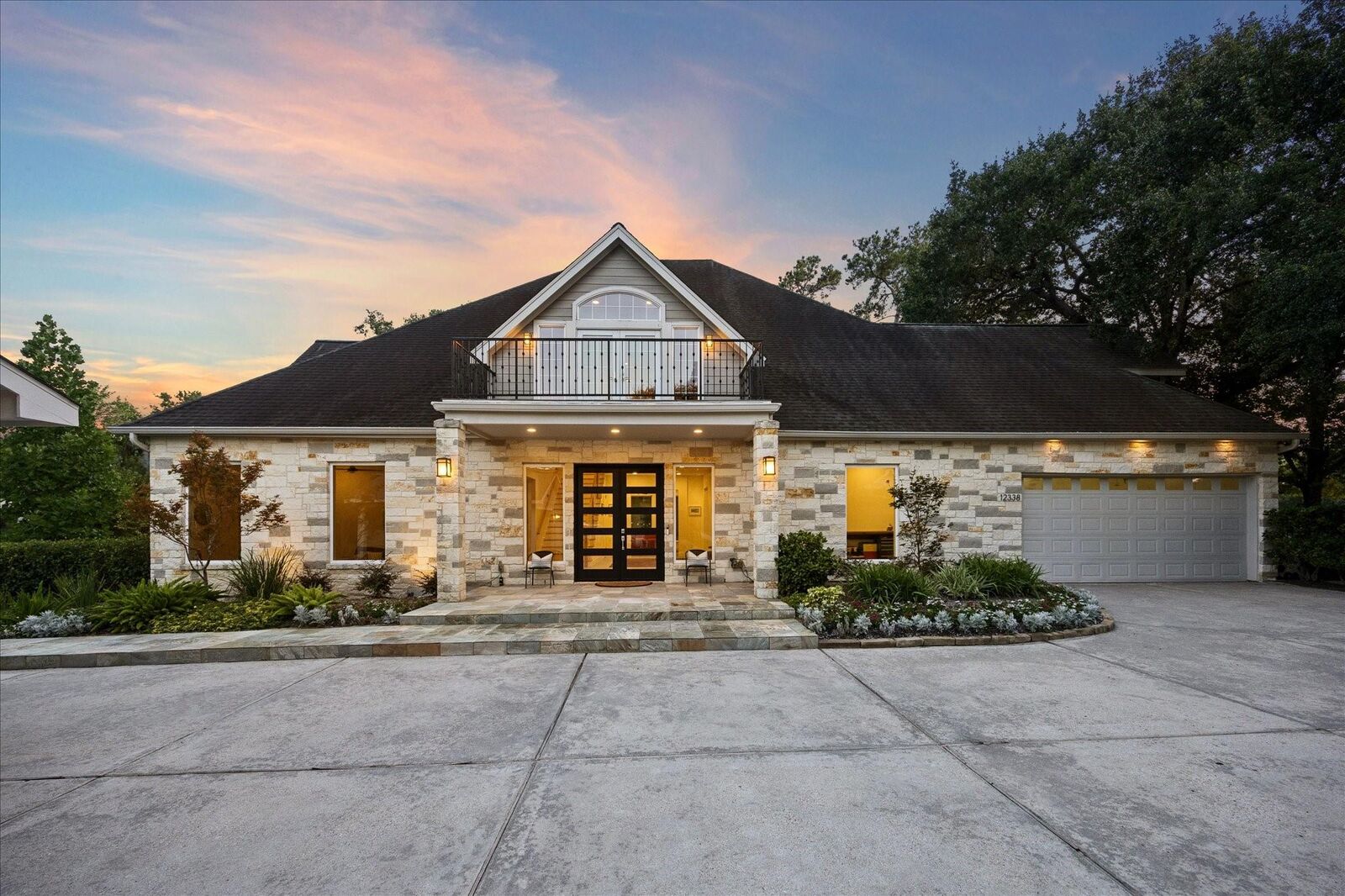 Property Photo: 12338 Honeywood Trail TX 77077