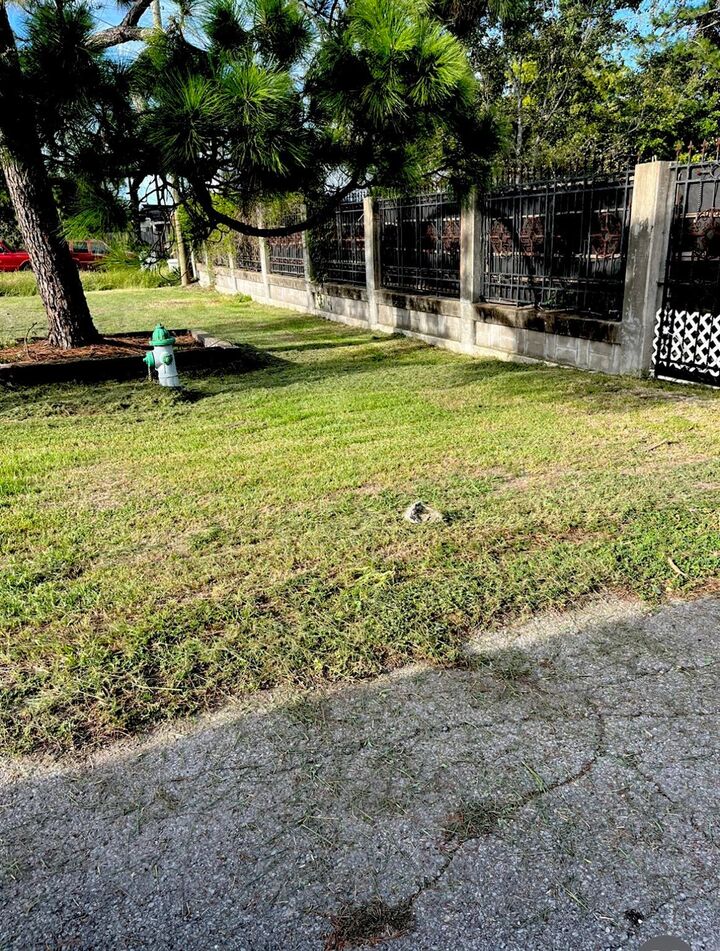 Property Photo: 2005 S Highway 288B TX 77515