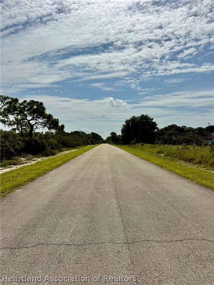 Property Photo:  1419 Ivy Street  FL 33852 