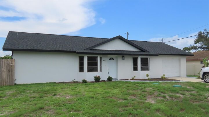 Property Photo:  807 Nectar Road  FL 34293 