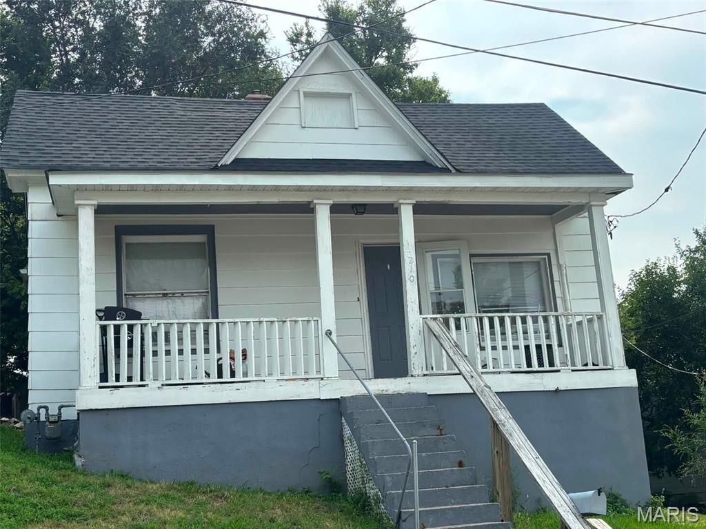 Property Photo: 210 N Griffith Street MO 63401