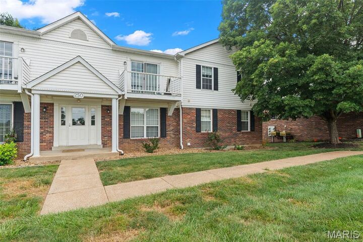 Property Photo: 256 Carriage Court MO 63090