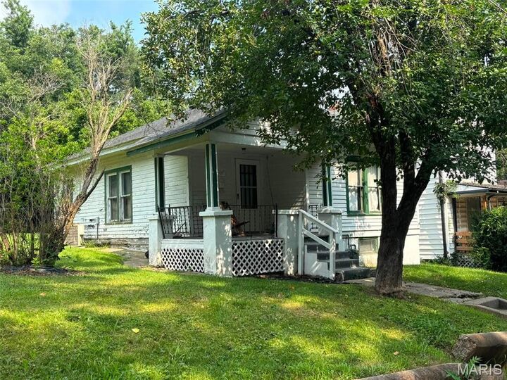 Property Photo: 1127 Sierra Street MO 63401