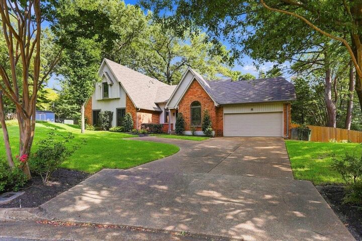 Property Photo: 1958 Deep Valley Cv TN 38138