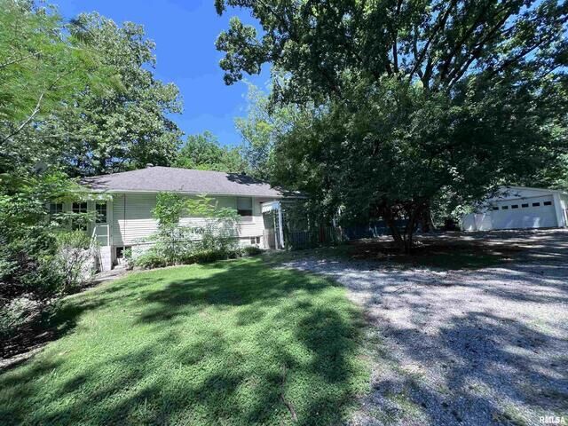 Property Photo:  1312 W Sycamore Street  IL 62901 