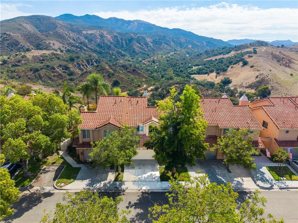 Property Photo: 19076 Canyon Terrace Drive CA 92679