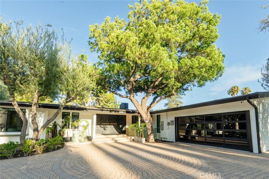 Property Photo:  16740 Knollwood  CA 91344 