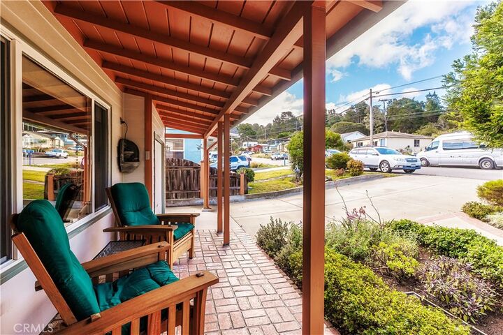 Property Photo:  1107 Balboa St  CA 93442 