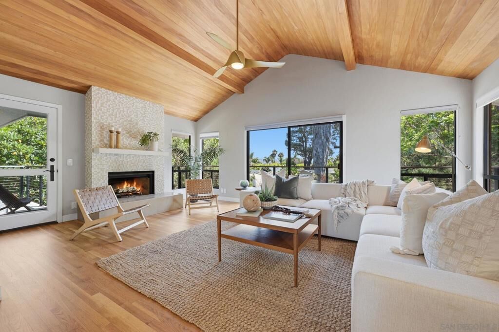 Property Photo: 400 Andrew 1 CA 92024