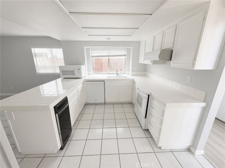 Property Photo:  14932 Dandelion Court  CA 92336 
