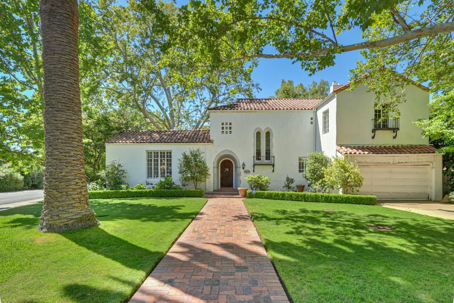 Property Photo: 3530 Brockway Court CA 95818
