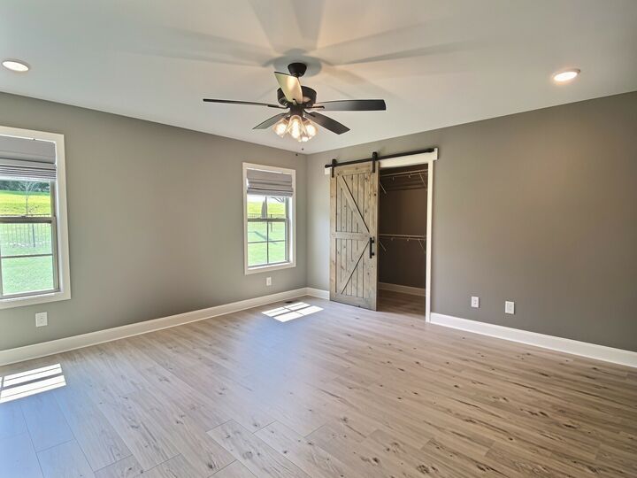 Property Photo:  826 Limestone Way  TN 37043 