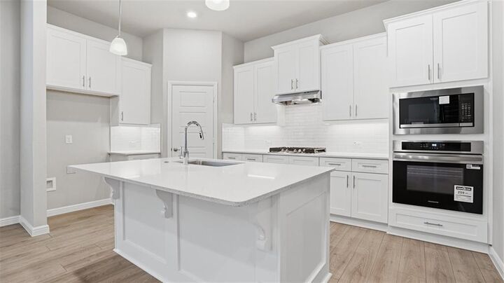 Property Photo: 15045 Korob Drive TX 76008