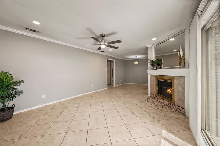 Property Photo: 2320 Torrington Drive C TX 76012