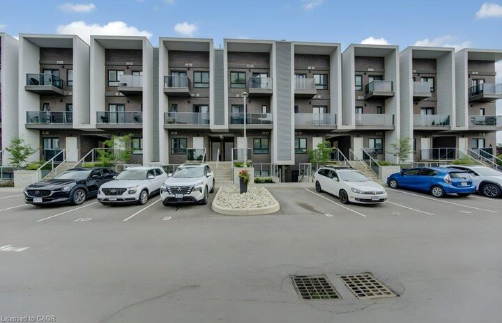 Property Photo:  1430 Highland Road W 18A  ON N2N 0C3 