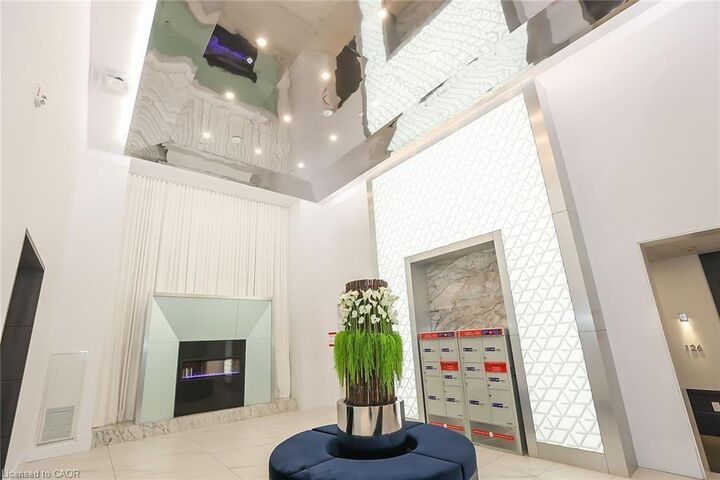 Property Photo: 16 Concord Place 243 ON L3M 0J1