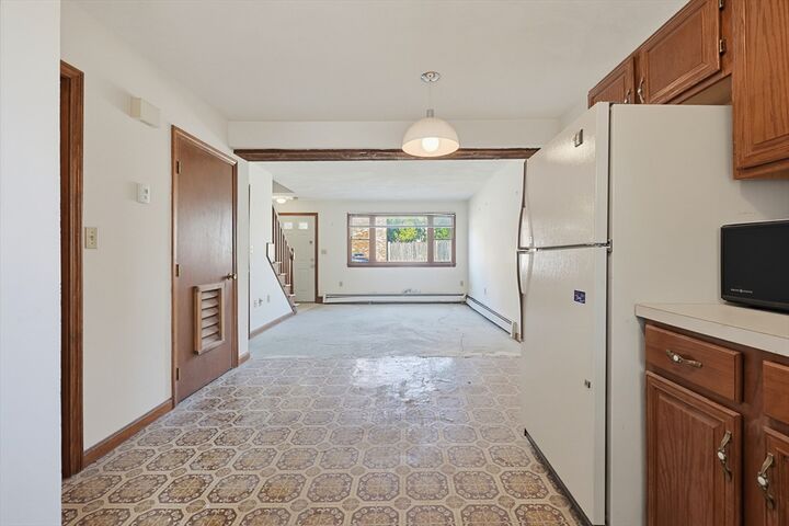 Property Photo: 10 Cutler Street 10 MA 02145