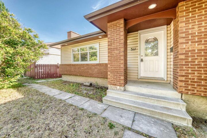 Property Photo: 311 72 Avenue NE AB T2K 0P1