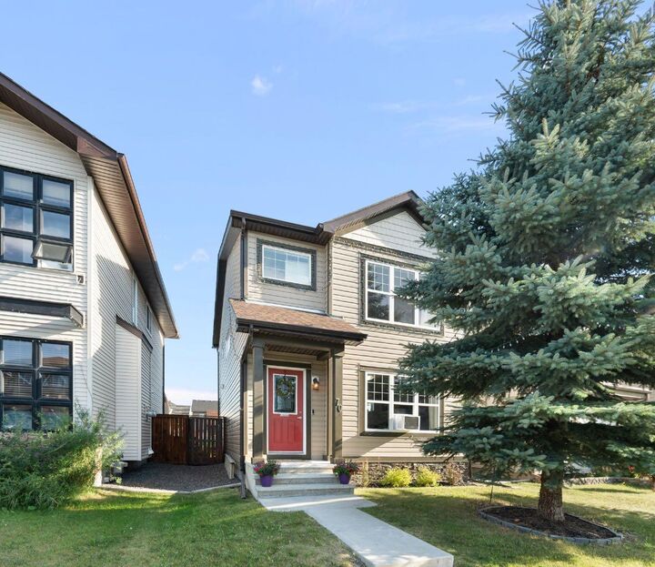 Property Photo: 70 Walden Manor SE AB T2X 0N1