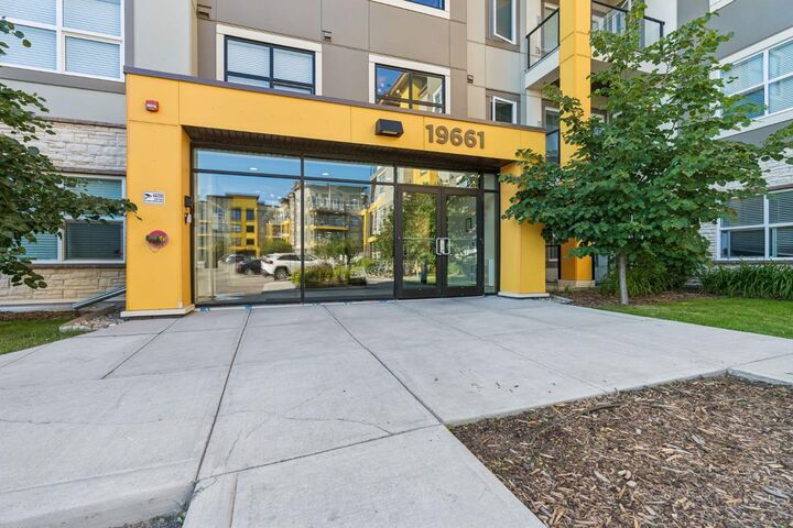 Property Photo:  19661 40 Street SE 316  AB T3M 3H3 