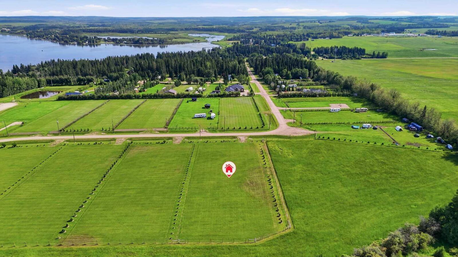 Property Photo:  404 62036 Twp Rd 462  AB T0C 0T0 