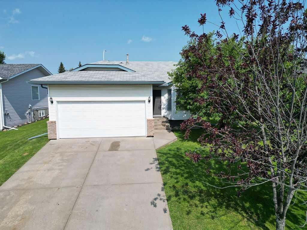 Property Photo: 3007 47 Avenue AB T9S 1N2