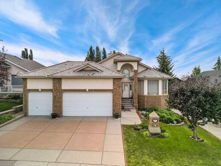 Property Photo: 16 Arbour Estates View NW AB T3G 4E2