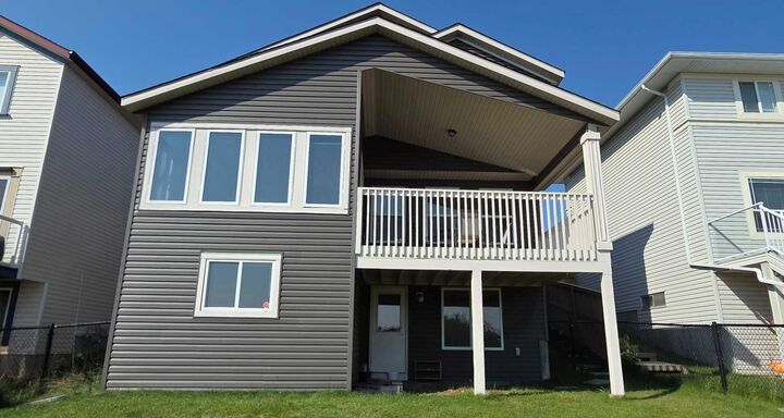 Property Photo: 210 Panamount Hill NW AB T3K 5P5