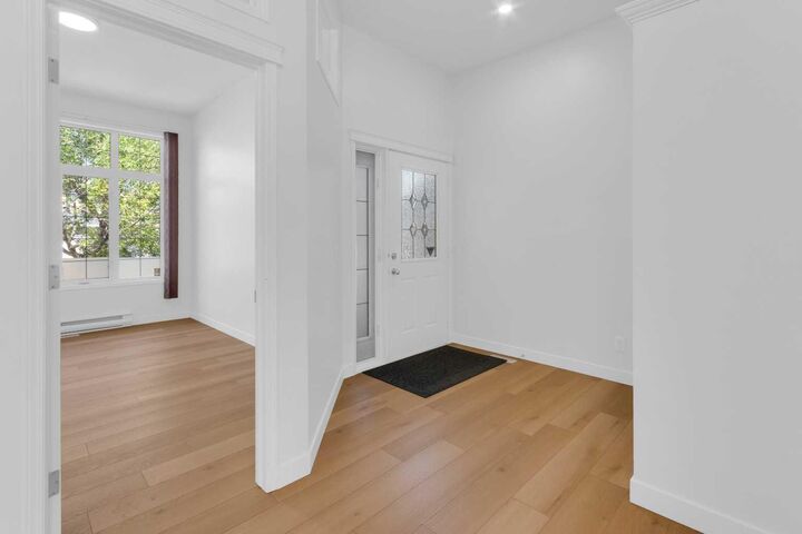 Property Photo: 99 Edgeridge View NW AB T3A 5Z1