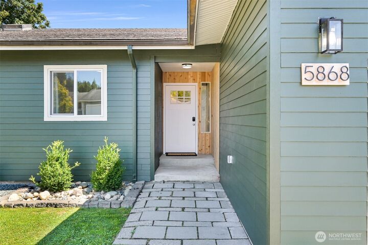 Property Photo:  5868  Sherry Place  WA 98248 