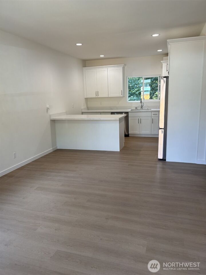 Property Photo:  7537 S Dillard Avenue  WA 98237 