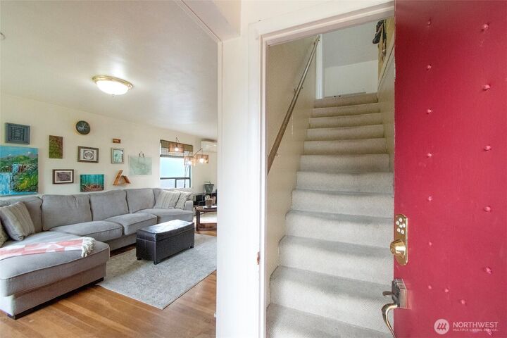 Property Photo: 519 W 15th Street WA 98362